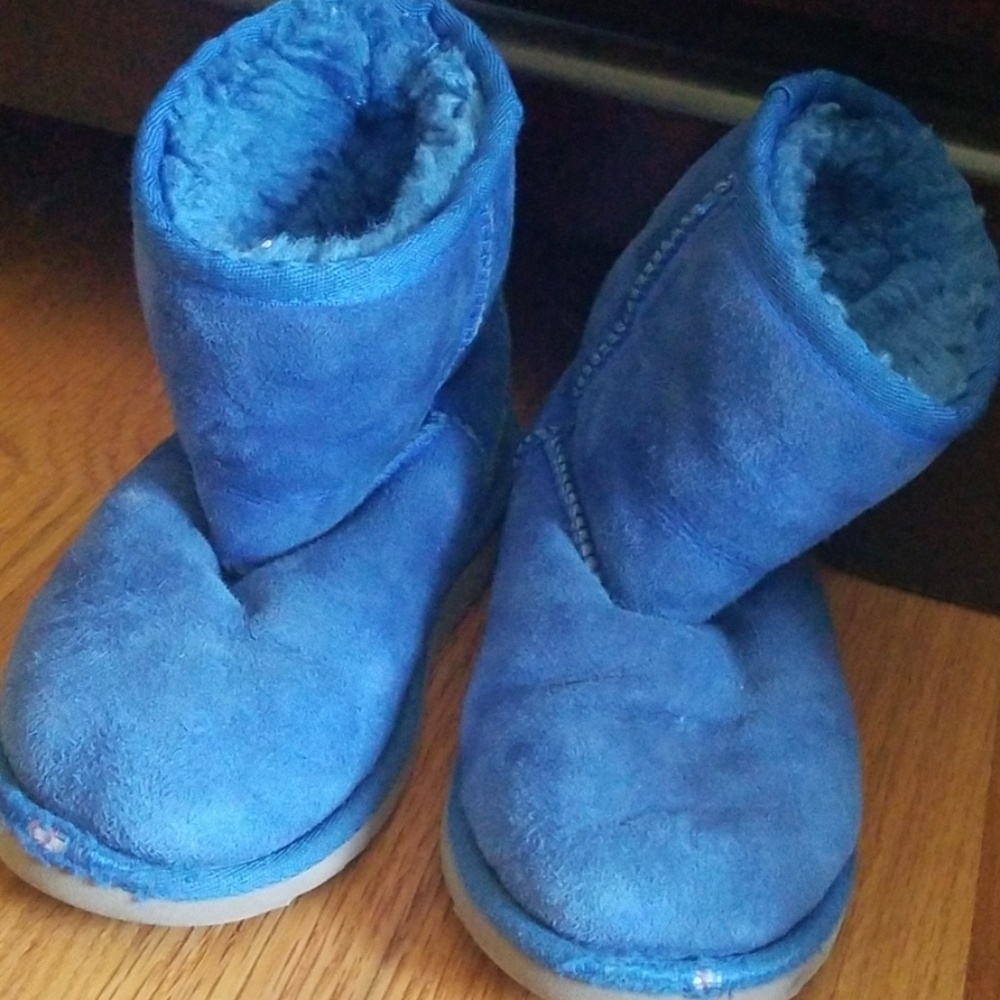 Girls Ugg boots